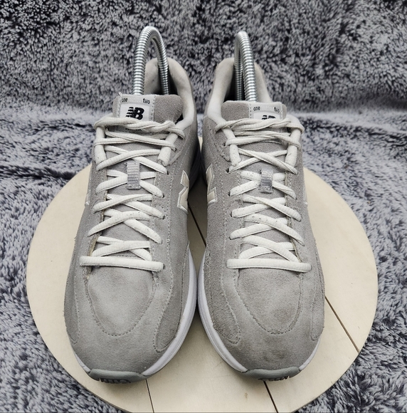 New Balance 1442 Women’s Size 8 - Picture 3 of 9